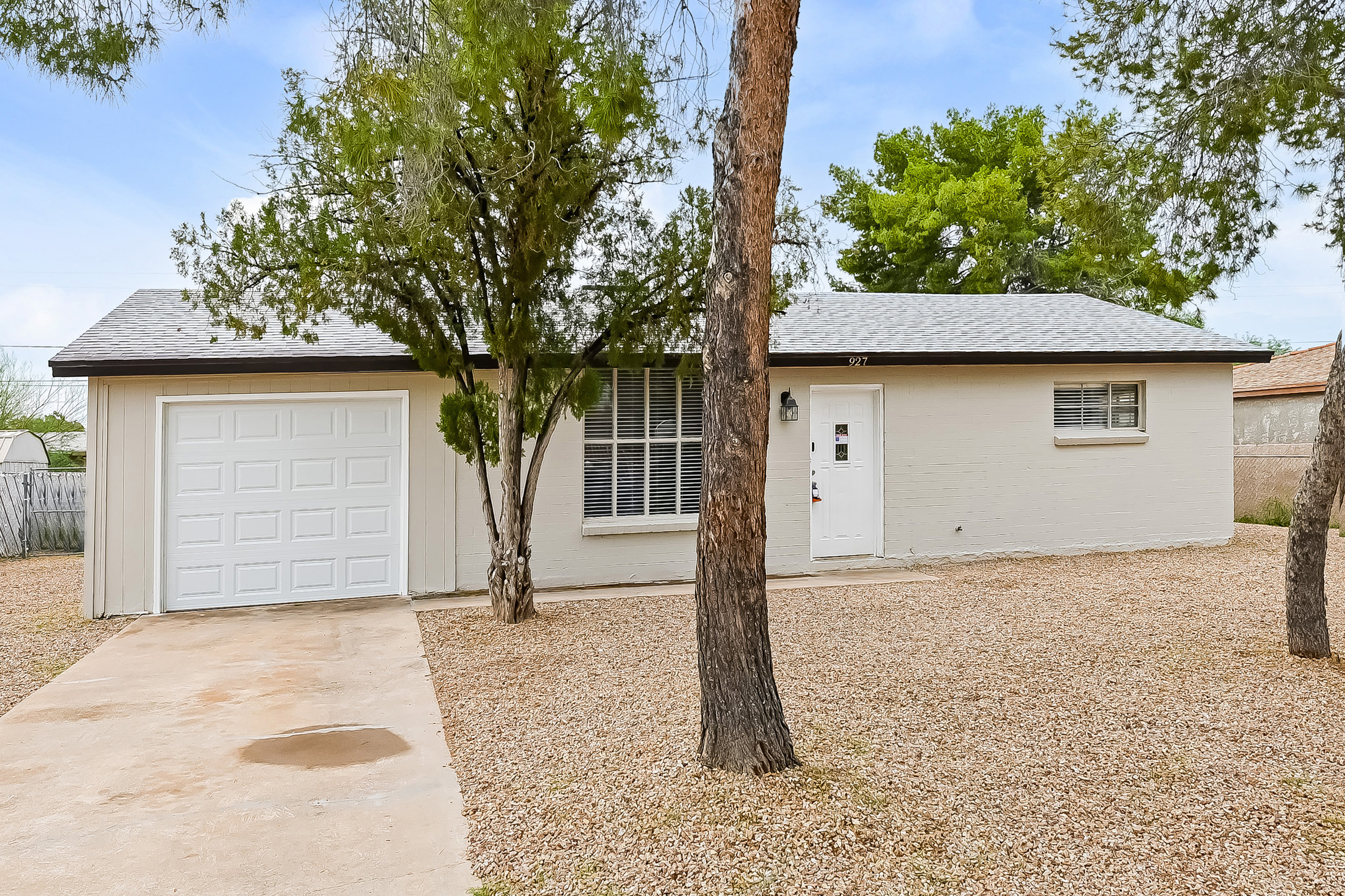 927 W CALLE GARCIA TUCSON, AZ 85706